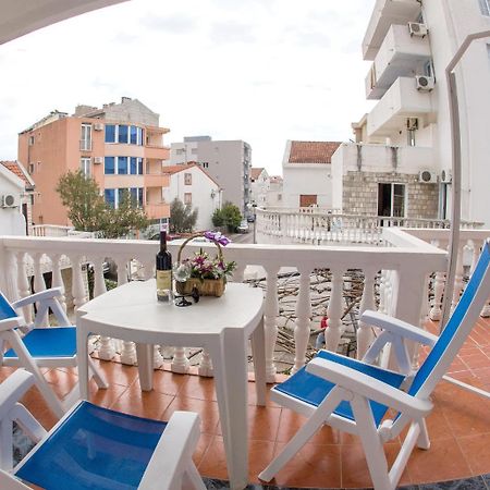 بودفا Apartments & Rooms Nikolic المظهر الخارجي الصورة