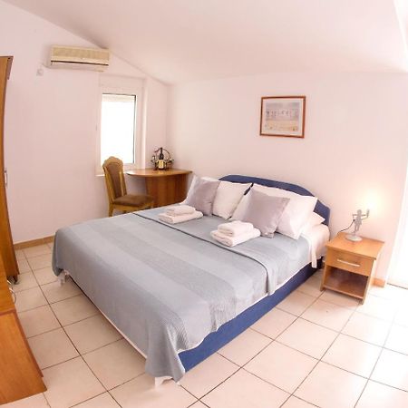 بودفا Apartments & Rooms Nikolic المظهر الخارجي الصورة