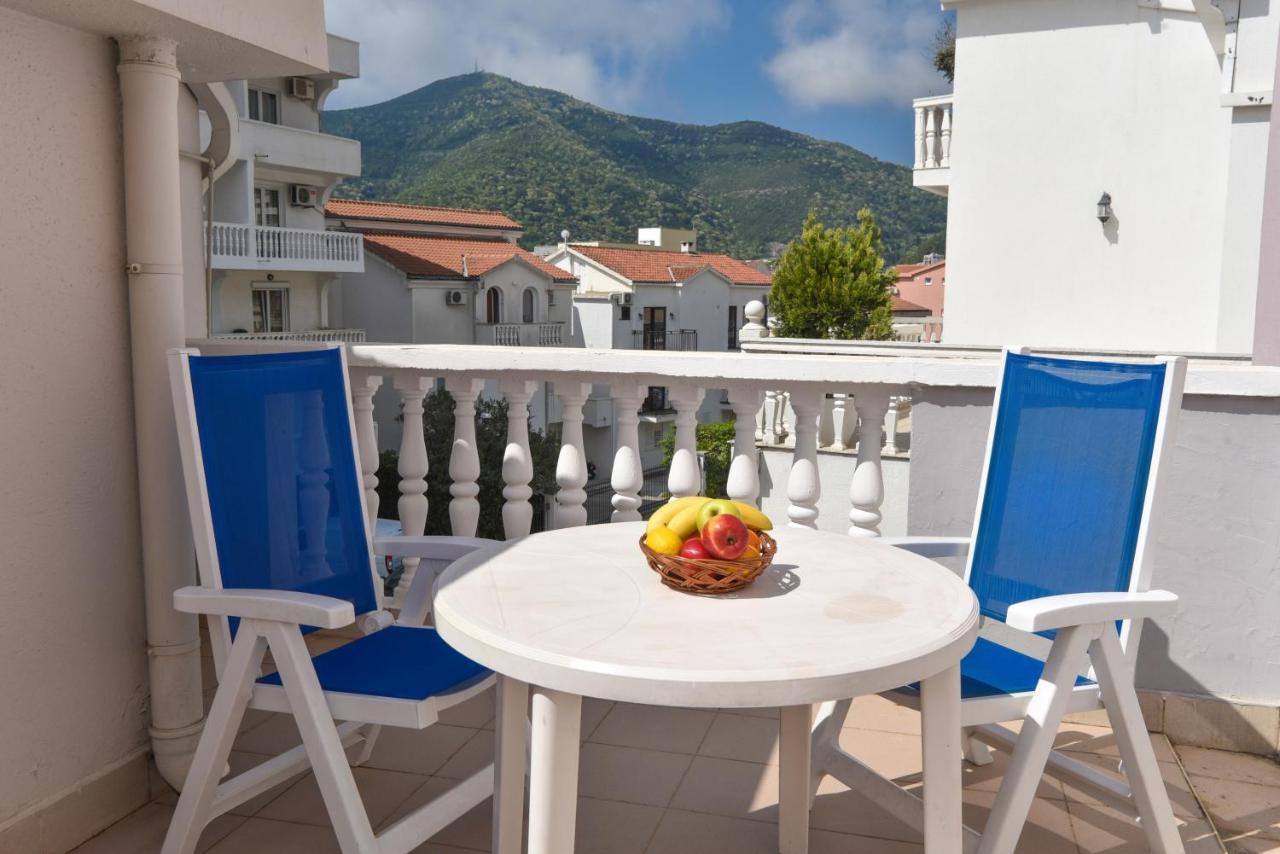 بودفا Apartments & Rooms Nikolic المظهر الخارجي الصورة
