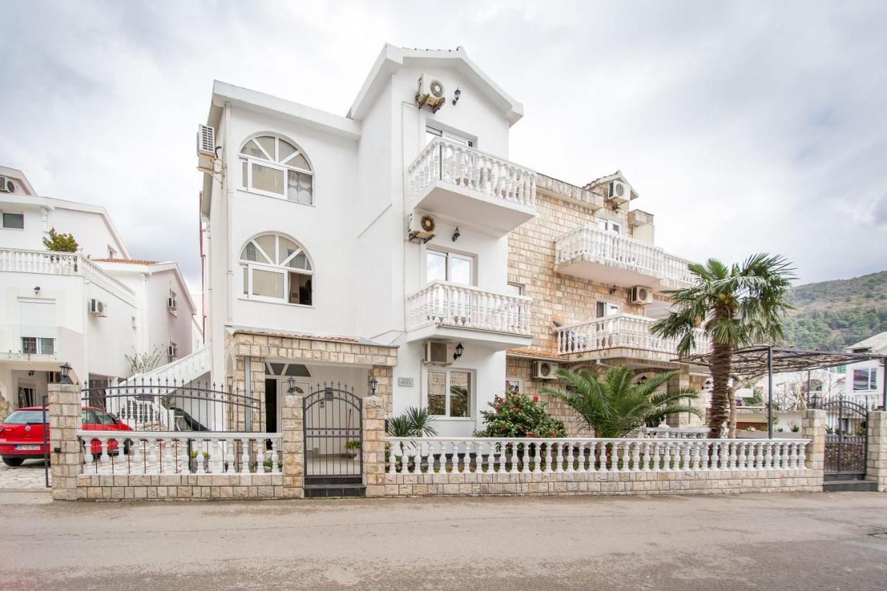 بودفا Apartments & Rooms Nikolic المظهر الخارجي الصورة