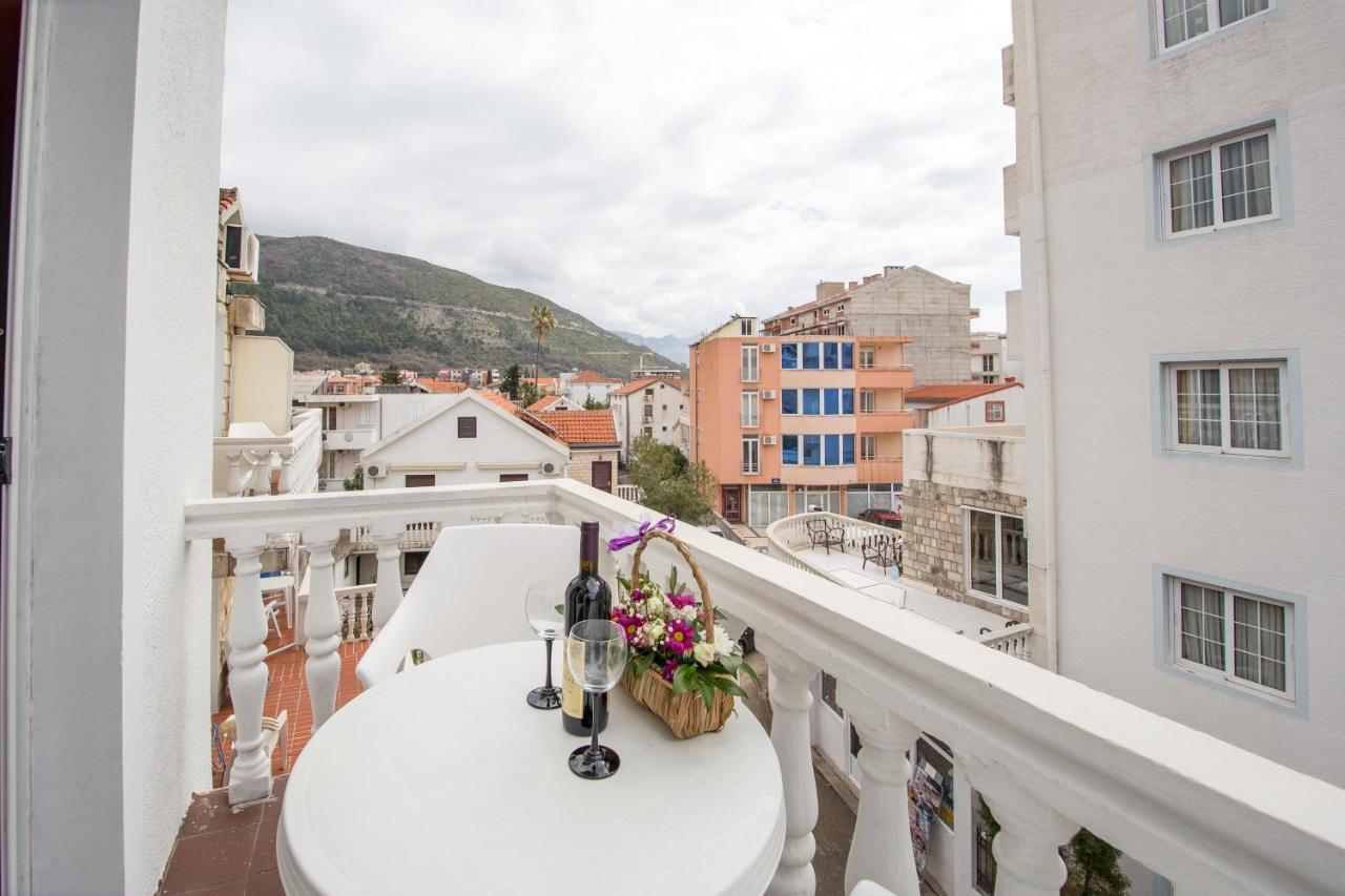 بودفا Apartments & Rooms Nikolic المظهر الخارجي الصورة
