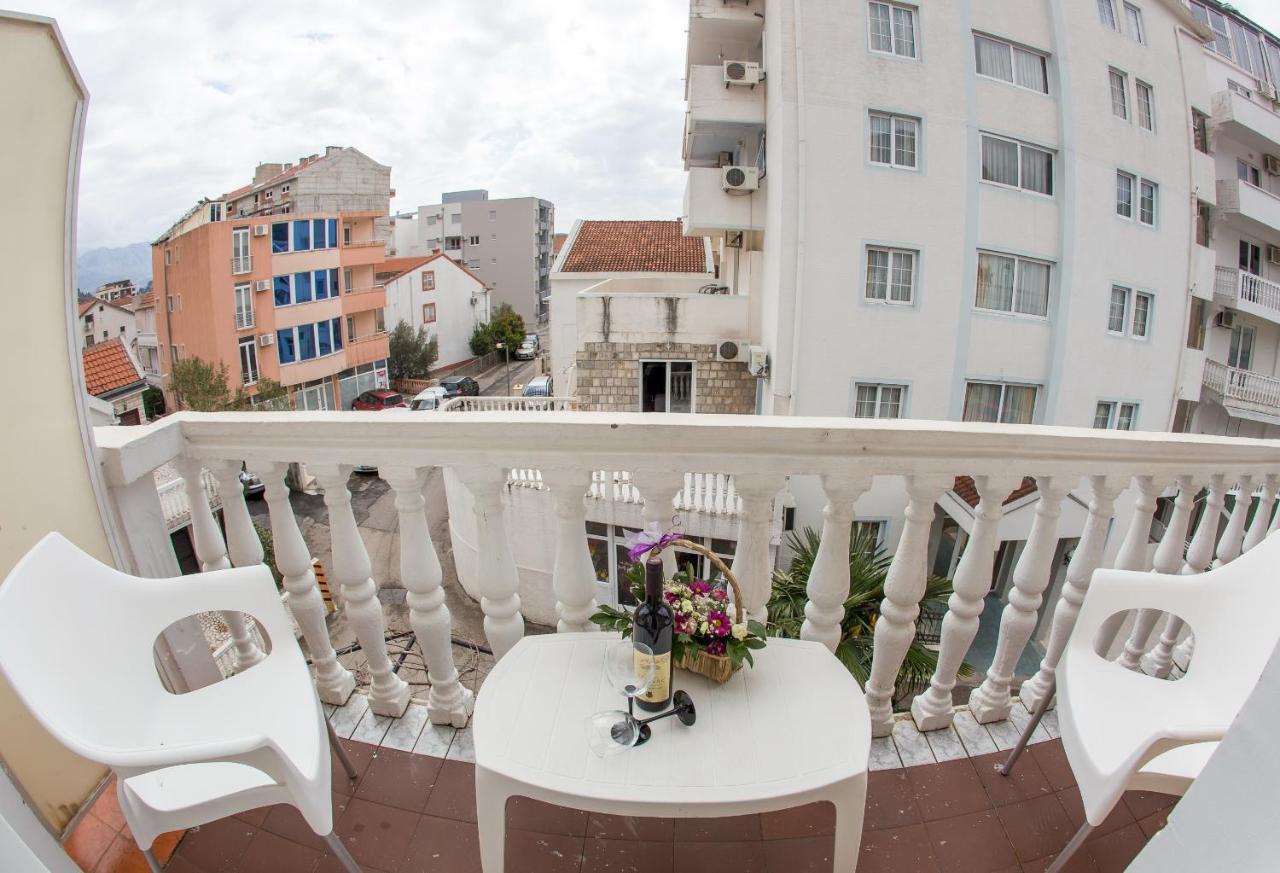 بودفا Apartments & Rooms Nikolic المظهر الخارجي الصورة