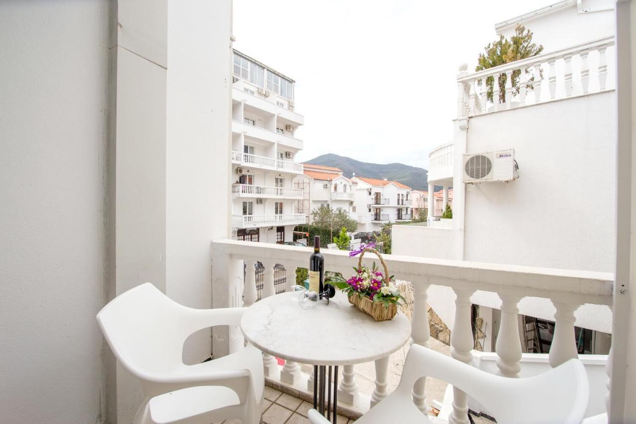 بودفا Apartments & Rooms Nikolic المظهر الخارجي الصورة