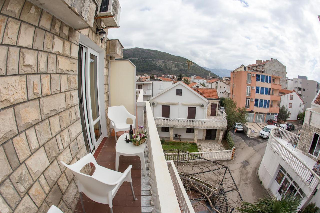 بودفا Apartments & Rooms Nikolic المظهر الخارجي الصورة