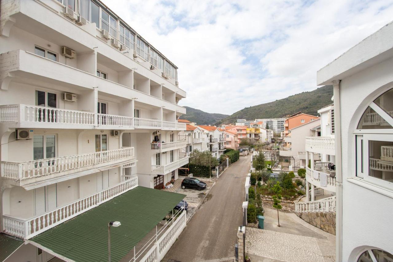 بودفا Apartments & Rooms Nikolic المظهر الخارجي الصورة